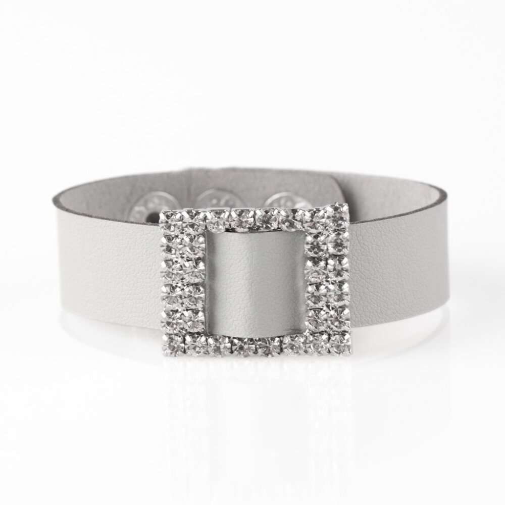 Paparazzi Diamond Diva Silver Wrap Bracelet with snap closure NWT